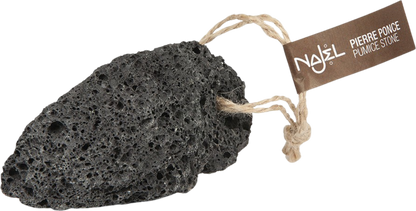 Pietra pomice naturale vulcanica Najel per esfoliazione delicata e piedi morbidi, un rituale di bellezza consapevole.