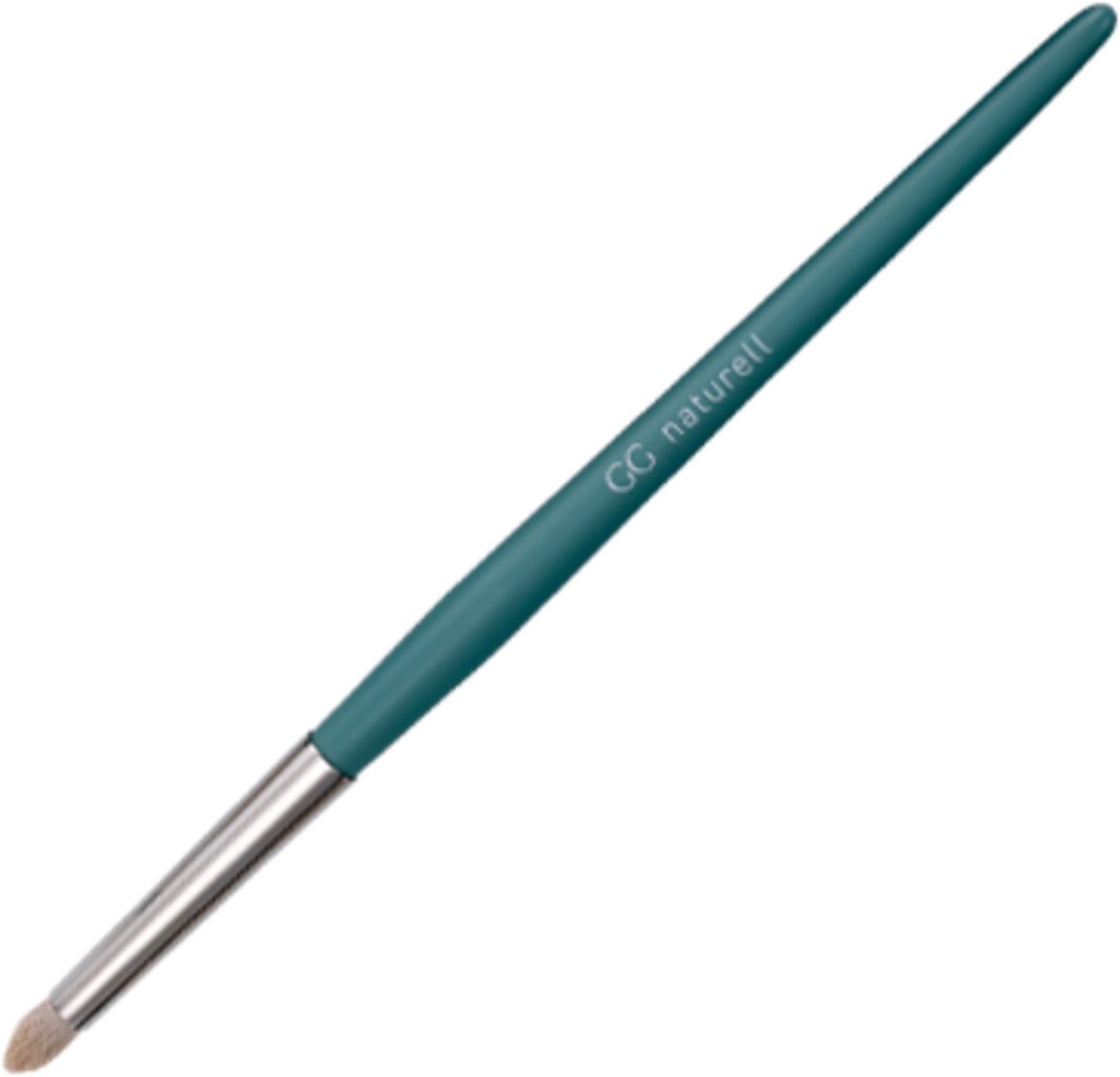 Pennello ombretto GG naturell vegano con manico in legno di faggio e setole sintetiche. Disponibile con testina tonda per precisione e piatta per sfumare. Ideale per trucco occhi consapevole.