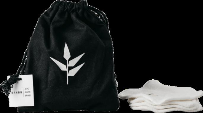 Dischetti struccanti riutilizzabili BANBU in cotone biologico, set da 4 pezzi con sacchetto. Ideali per una detersione delicata e un'esfoliazione naturale, adatti a pelli sensibili. Prodotto eco-friendly per la tua routine di bellezza consapevole su VeroBelloBio.